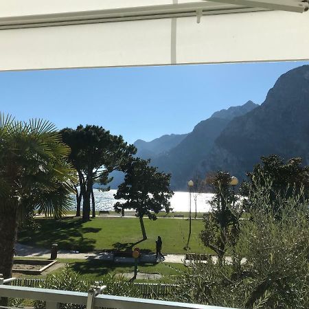 Appartement Lago Blu Riva del Garda Ngoại thất bức ảnh