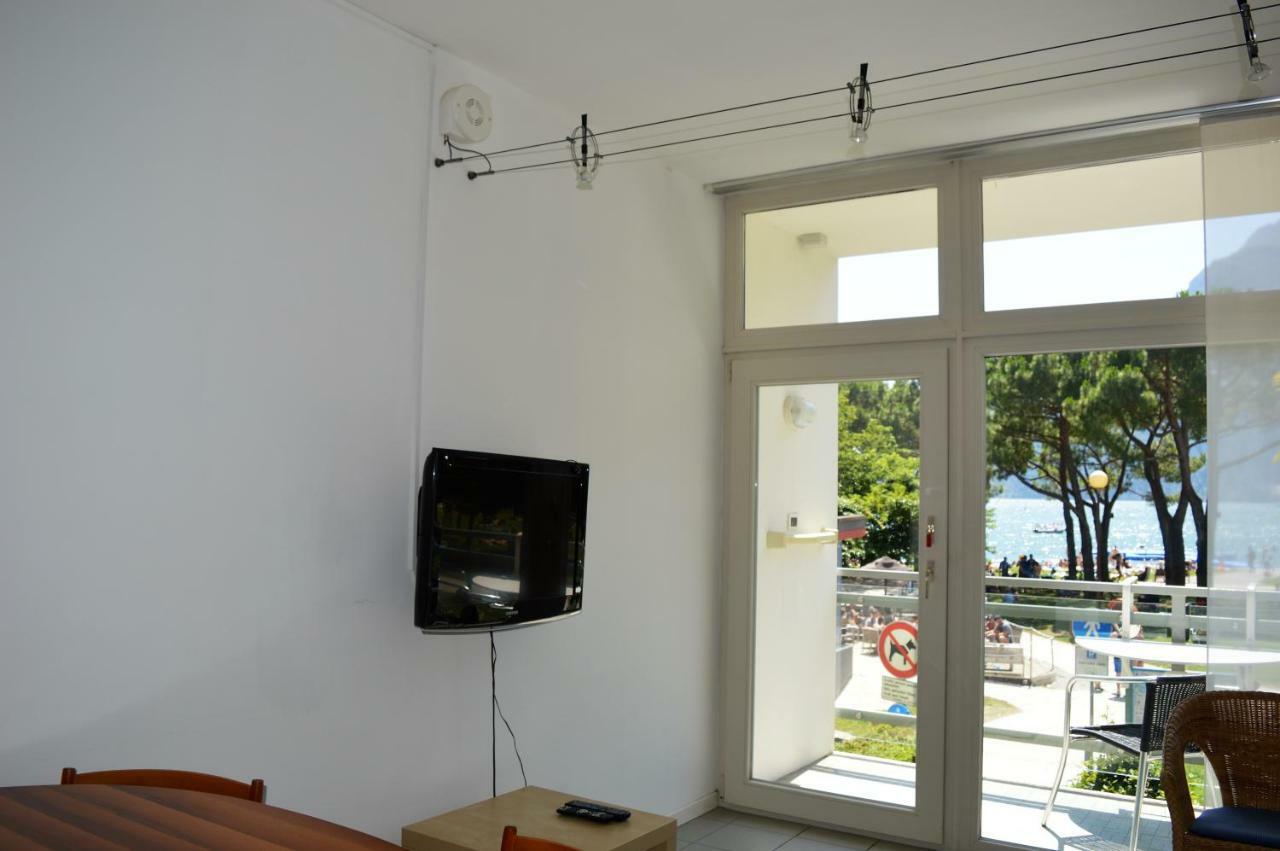 Appartement Lago Blu Riva del Garda Ngoại thất bức ảnh