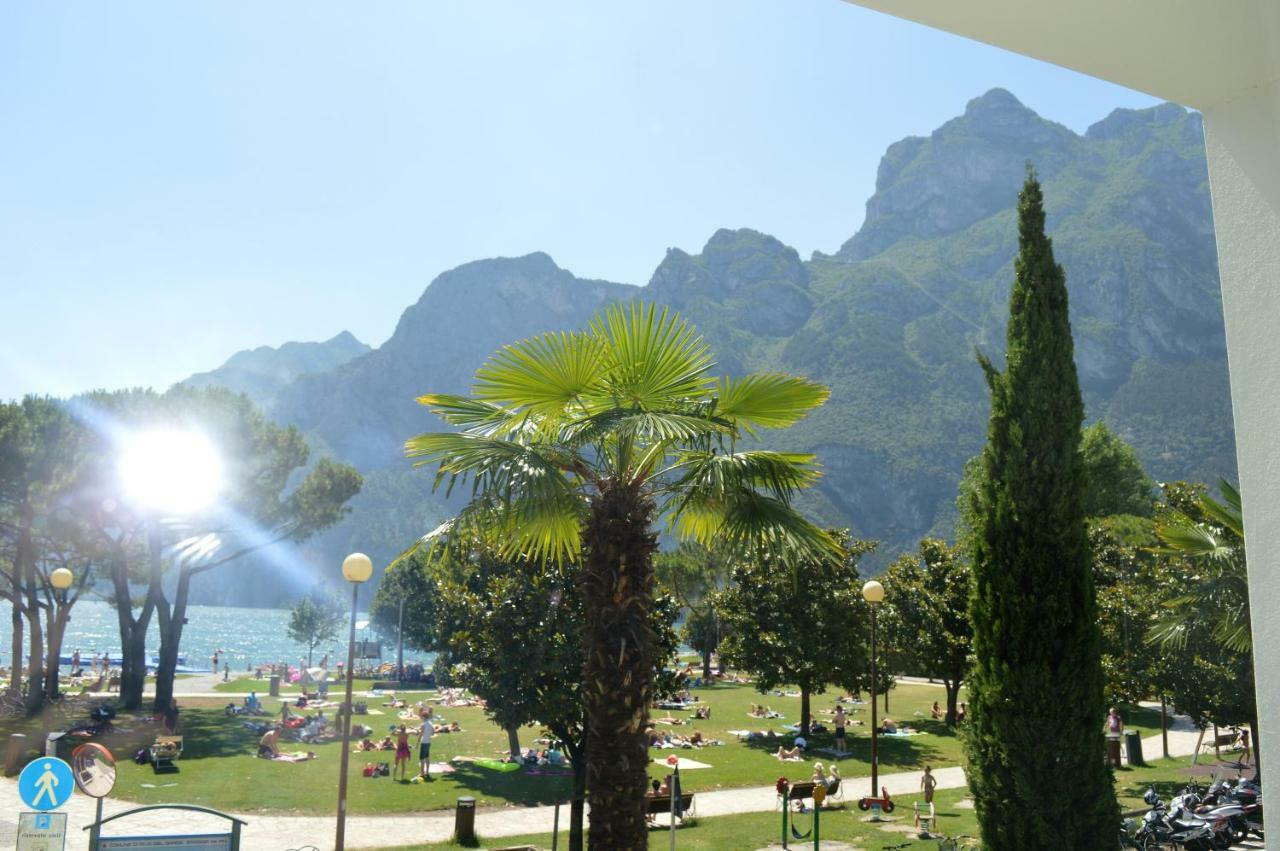 Appartement Lago Blu Riva del Garda Ngoại thất bức ảnh