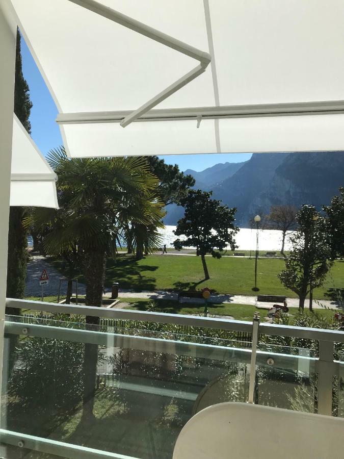 Appartement Lago Blu Riva del Garda Ngoại thất bức ảnh